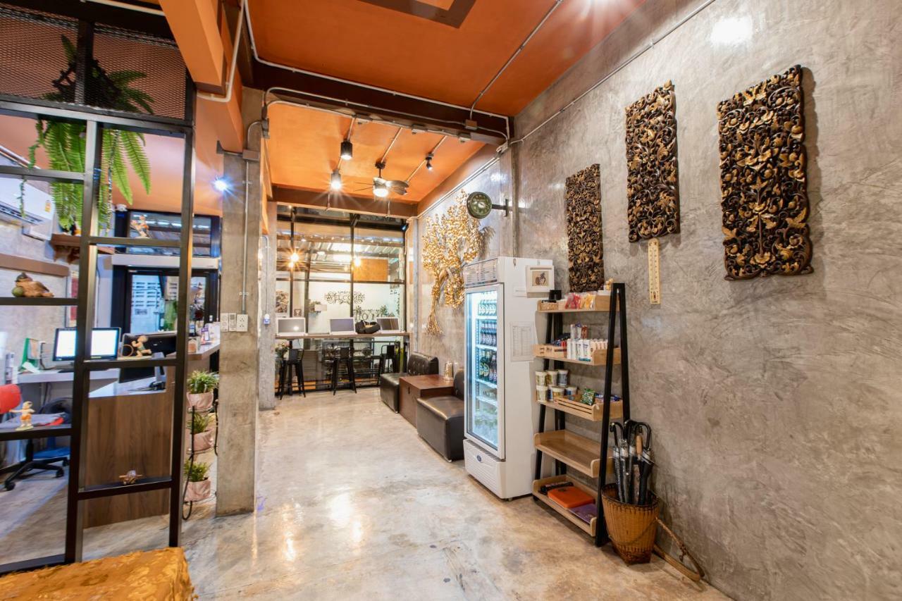 The Alley Hostel&Bistro Bangkok Exterior foto
